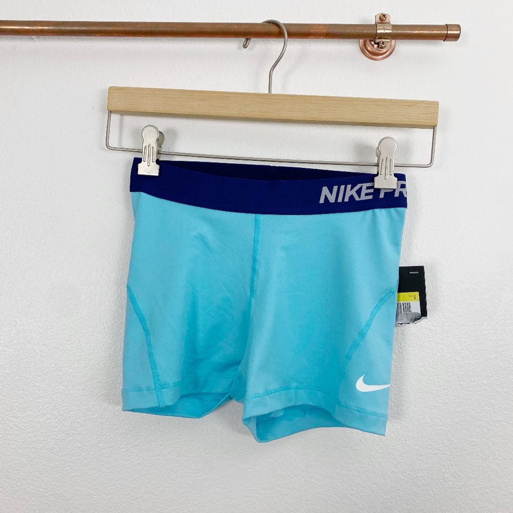 NIKE Pro Spanx Shorts NWT Small - Picture 1 of 2